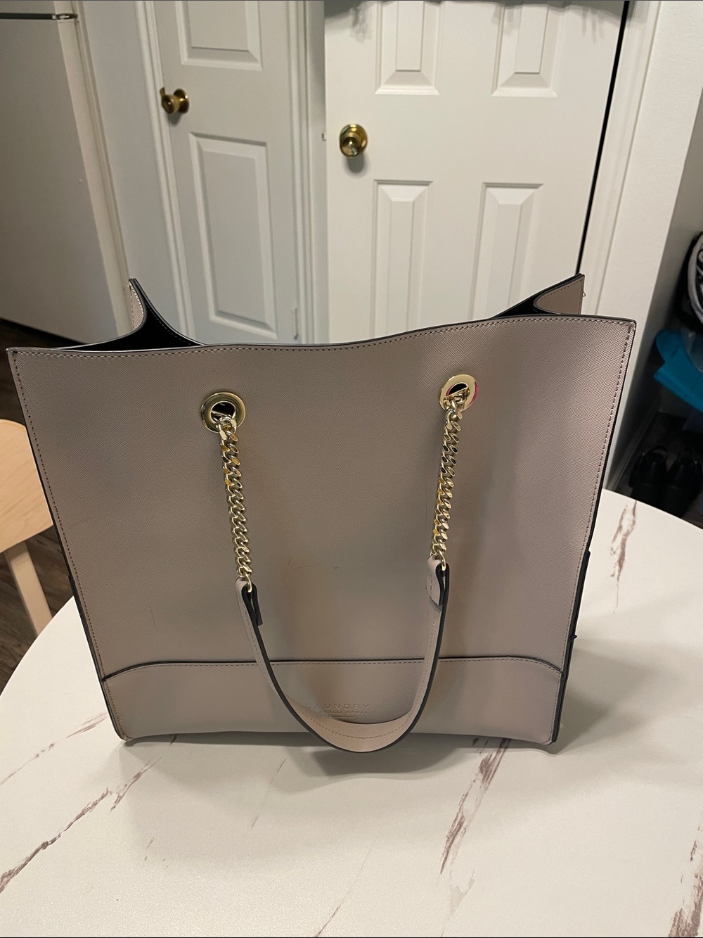 Shelly Segal Beige Fancy Tote Bag in Vegan Leather. In good condition.
